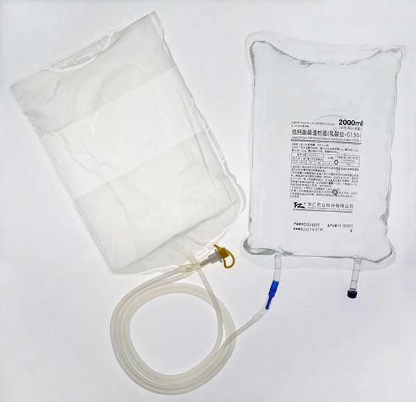 6月17日，公司腹膜透析液在北京隆重上市。7月22日，公司腹膜透析液产品实现首次批量发货。